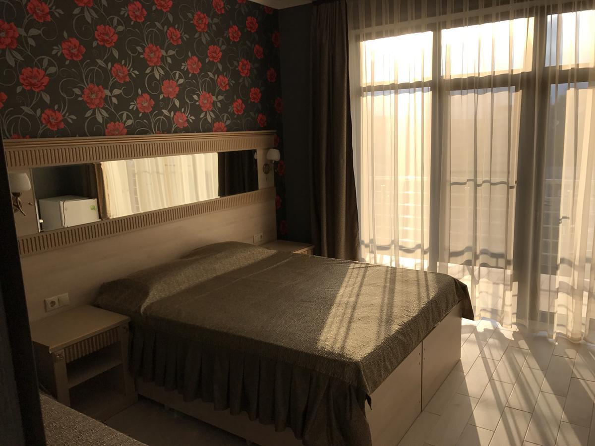 Hotel Danelyan ピツンダ エクステリア 写真