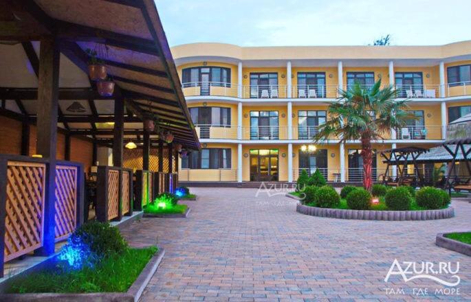 Hotel Danelyan ピツンダ エクステリア 写真